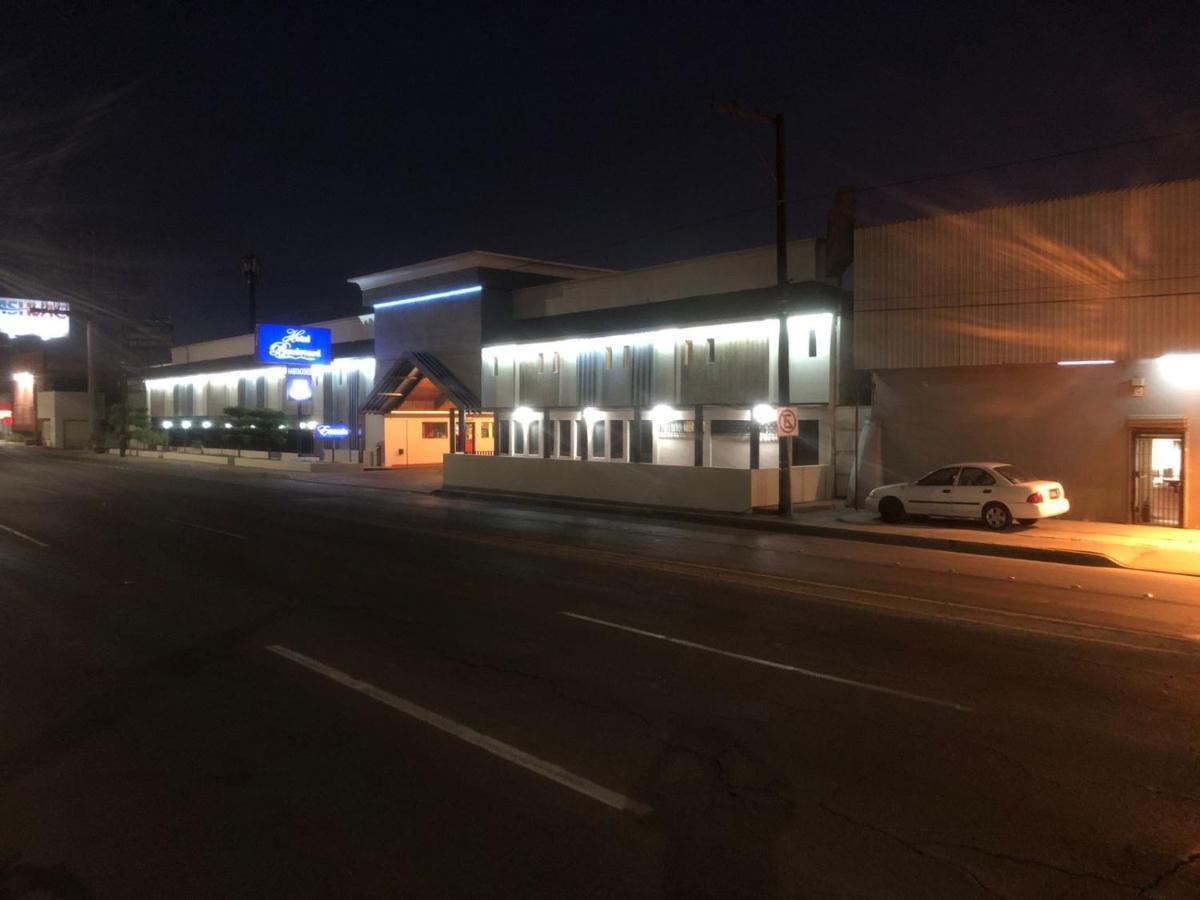 Hotel Boulevard Mexicali Bagian luar foto