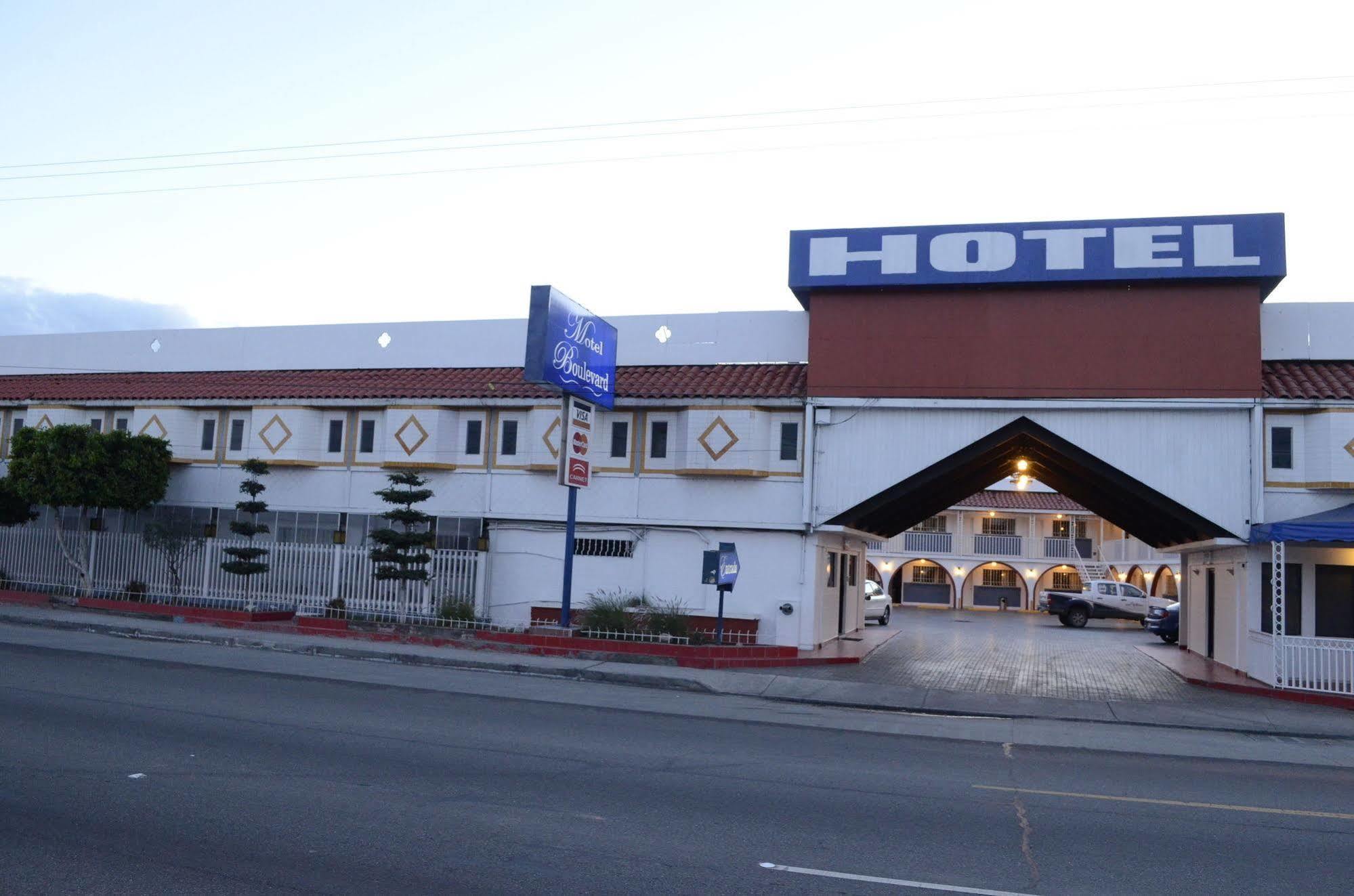 Hotel Boulevard Mexicali Bagian luar foto