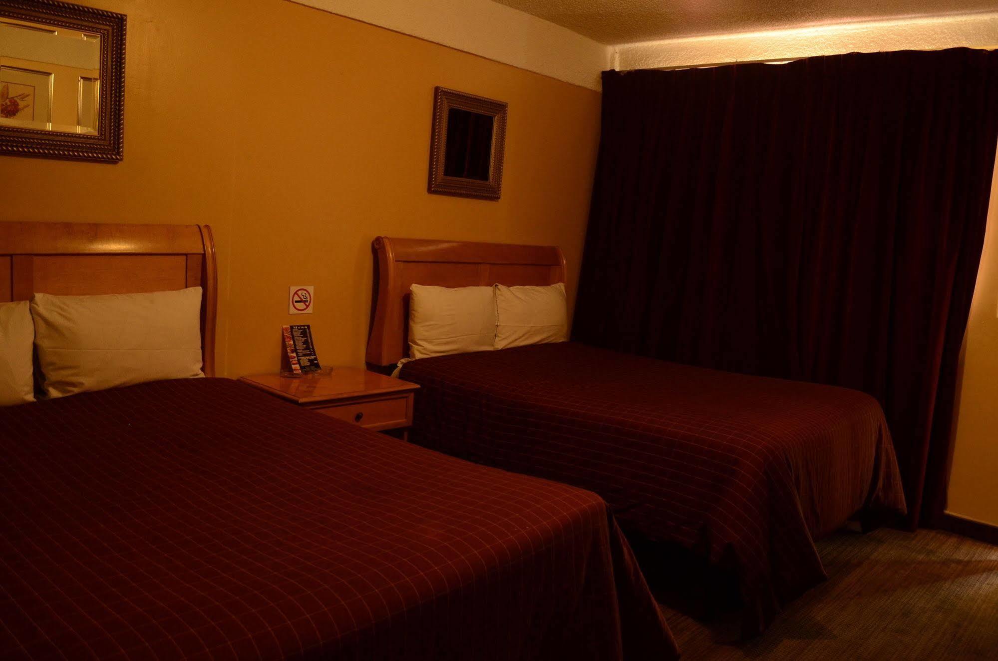 Hotel Boulevard Mexicali Bagian luar foto