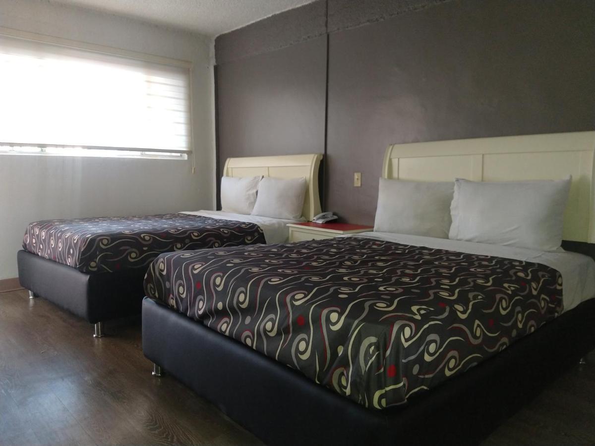 Hotel Boulevard Mexicali Bagian luar foto
